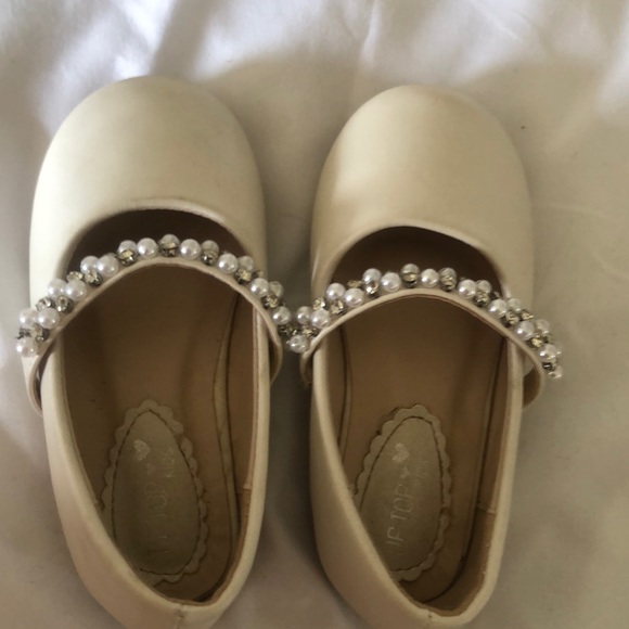 Tip Top Kids Other - Girls Tip top  pearl diamonds dress shoes